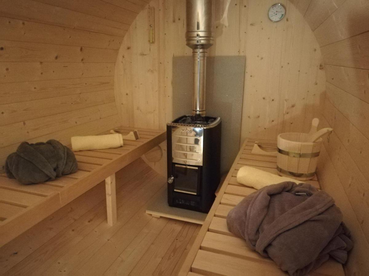 Pod Orehom Drvena Kuca I Sauna Hotel Krapina Eksteriør billede